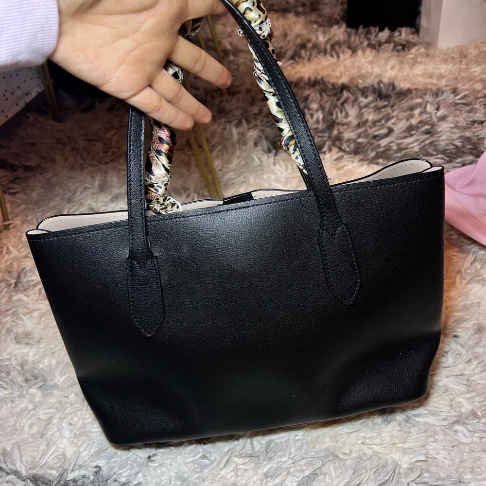 FREE GIFT WITH PURCHASE - Kate Spade Black Tote with Patterned Handle